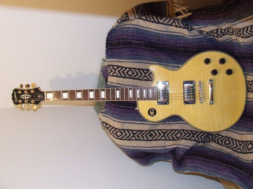 guitars016.jpg