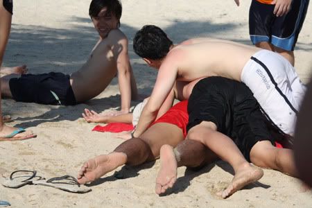 http://i49.photobucket.com/albums/f262/zullies/IMG_1188.jpg