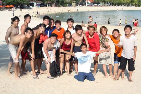 http://i49.photobucket.com/albums/f262/zullies/IMG_1256.jpg