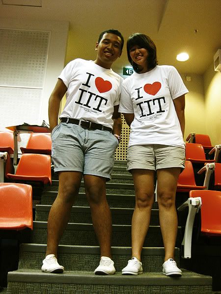 http://i49.photobucket.com/albums/f262/zullies/IMG_14051.jpg