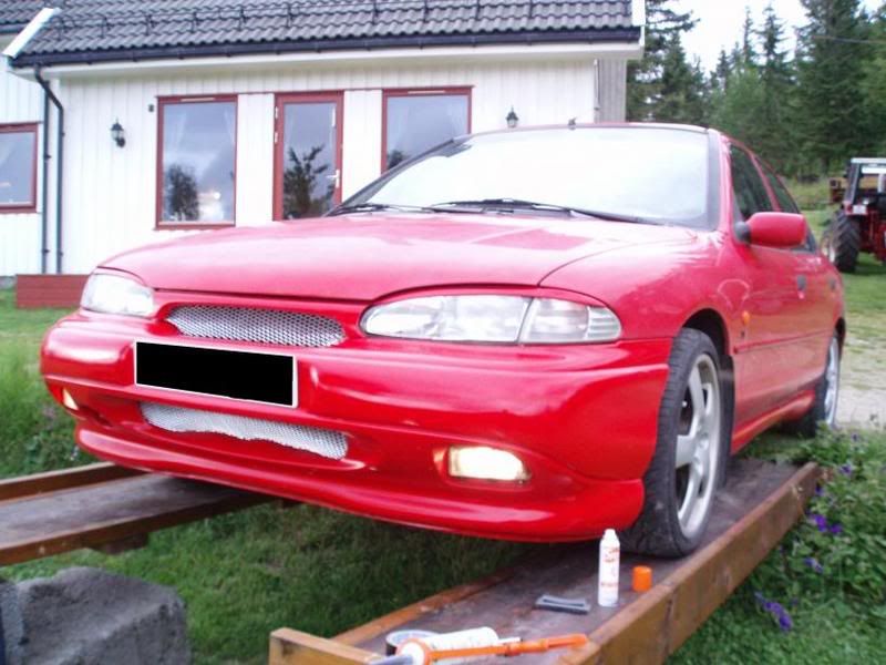 Mondeo_SI_red.jpg