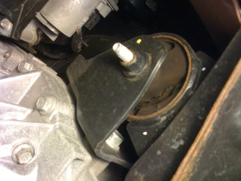 Need some opinions on a few things(tie rod, oil leak?, motor mount