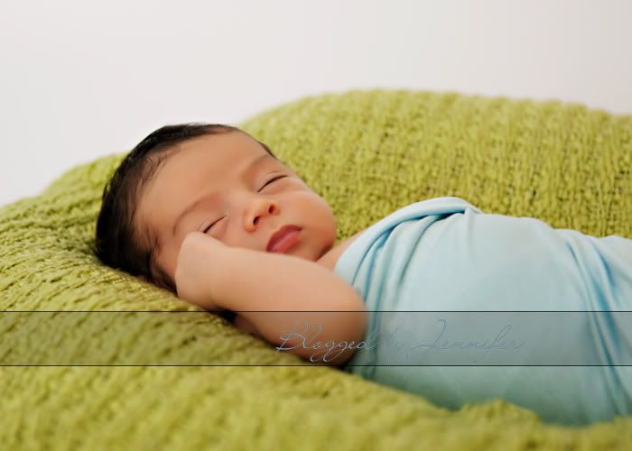 IMAGE: http://i49.photobucket.com/albums/f272/swimchicjen/Blog2-3.jpg