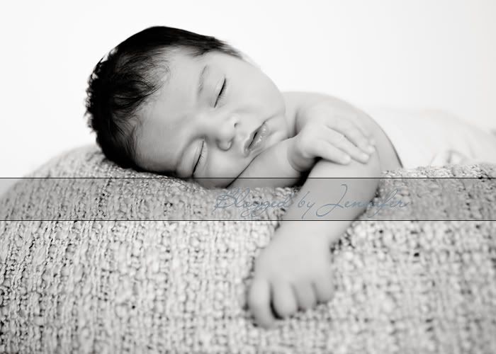 IMAGE: http://i49.photobucket.com/albums/f272/swimchicjen/Blog3-5.jpg