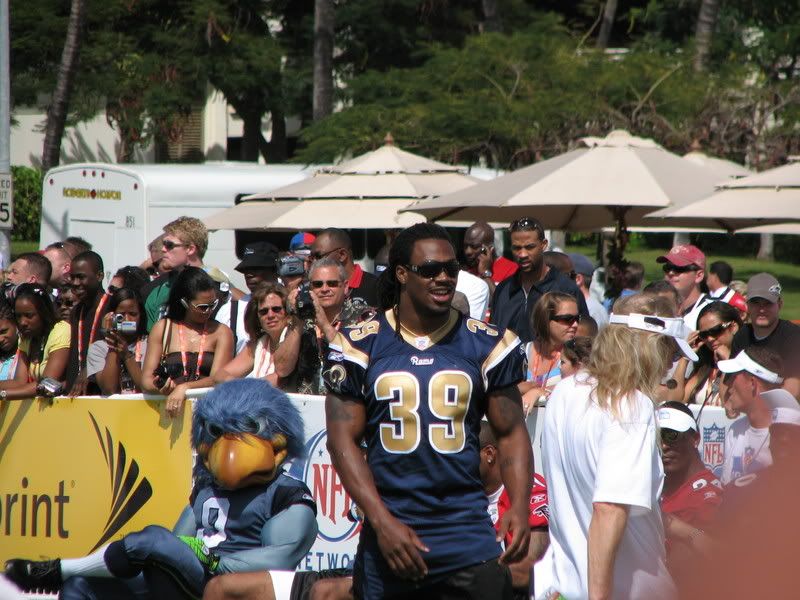 http://i49.photobucket.com/albums/f283/mrpaulo77/ProBowl%20Weekend/probowl020.jpg