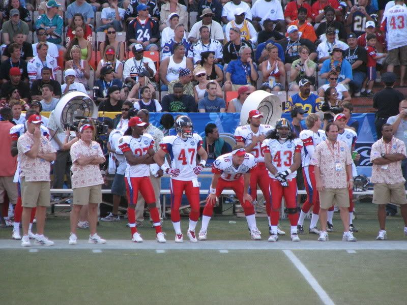 http://i49.photobucket.com/albums/f283/mrpaulo77/ProBowl%20Weekend/probowl125.jpg