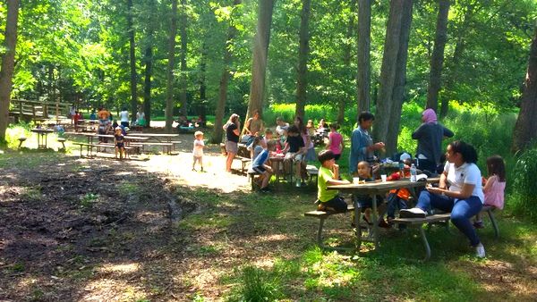  photo Wolf-Trap-Childrens-Theatre-in-the-Woods-picnic_zps08ee3x9s.jpg
