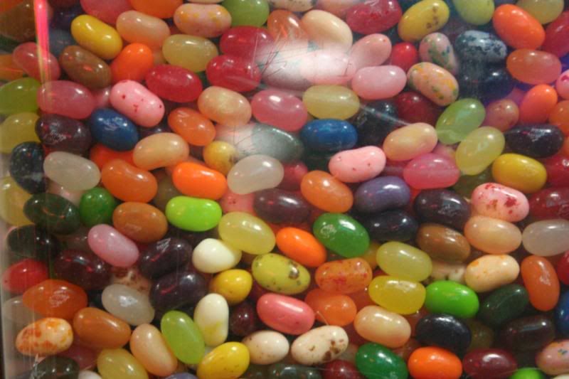 http://i49.photobucket.com/albums/f293/shortiluvs2flirt/my%20pics/jellybeans.jpg