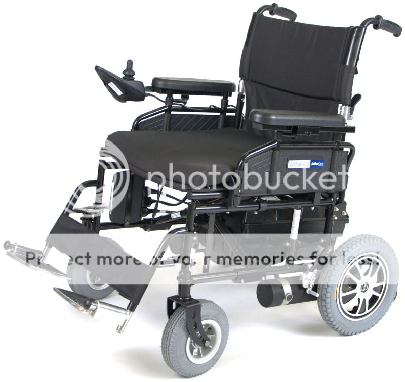 Drive Medical Wildcat 450 Heavy Duty Folding Power Wheelchair in 3