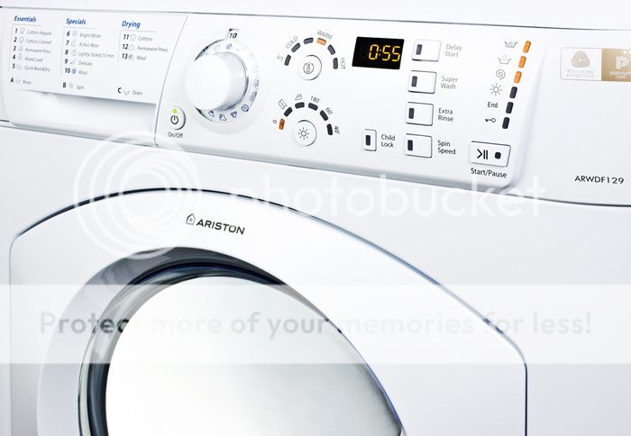 Deluxe 24 Wide Washer Dryer Combo 15lb Cap. No Vent Required White